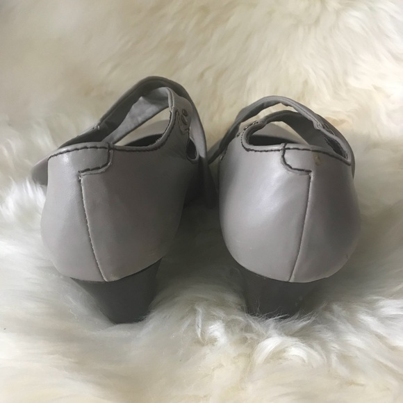 ELLE Leather Mary Jane Block Heels, Size 38 - Picture 6 of 7